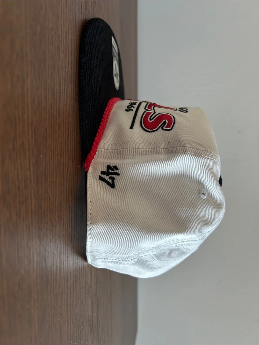 '47 Chicago Bulls Two-Tone Rope Cap — White, Black, Red